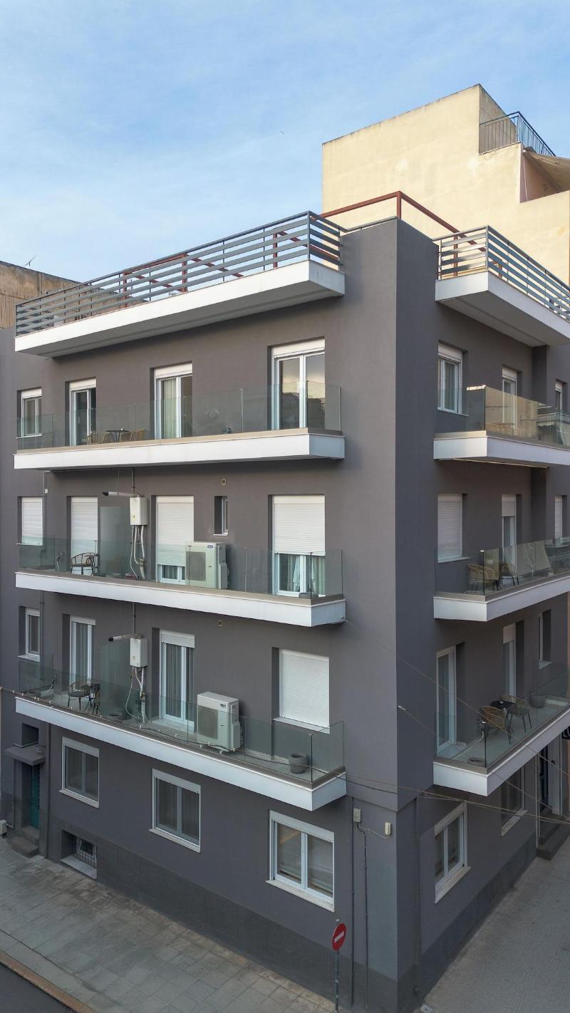 Eos Residence image