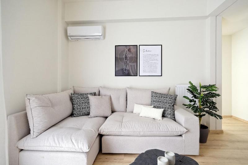 Eos Residence image