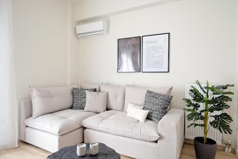 Eos Residence image
