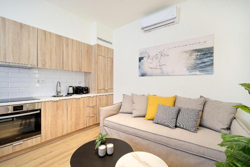 Eos Residence image