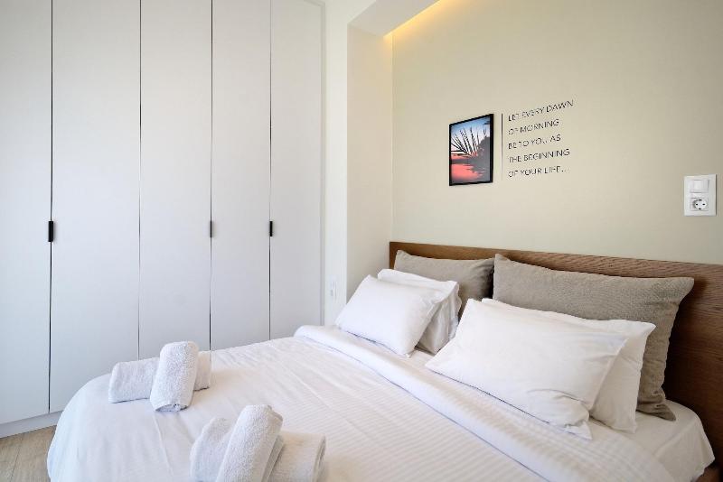 Eos Residence image