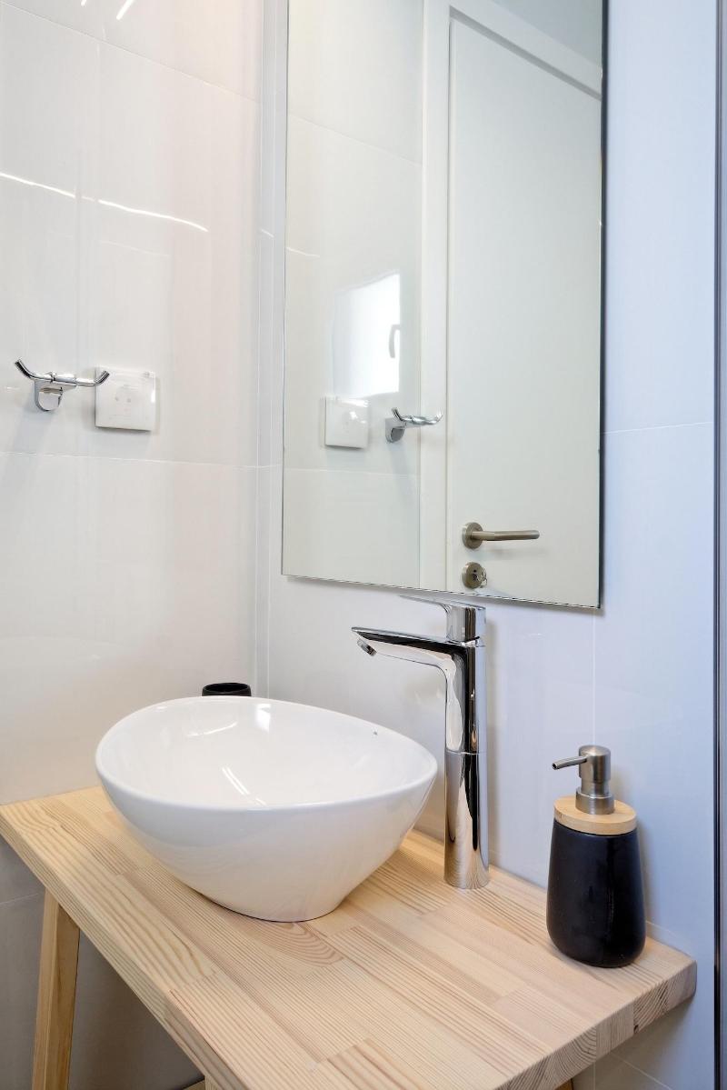 Eos Residence image