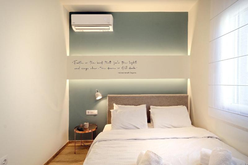 Eos Residence image