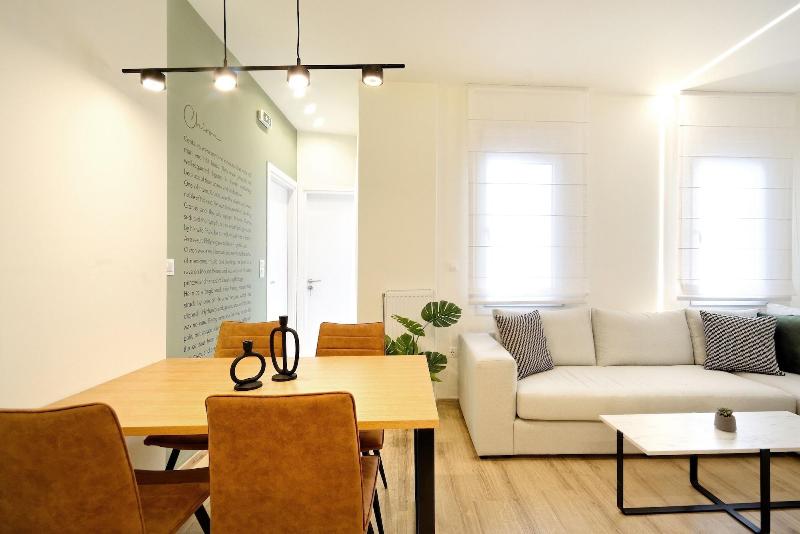 Eos Residence image