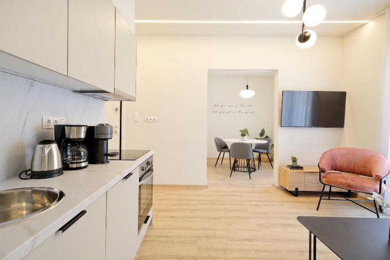 Eos Residence image