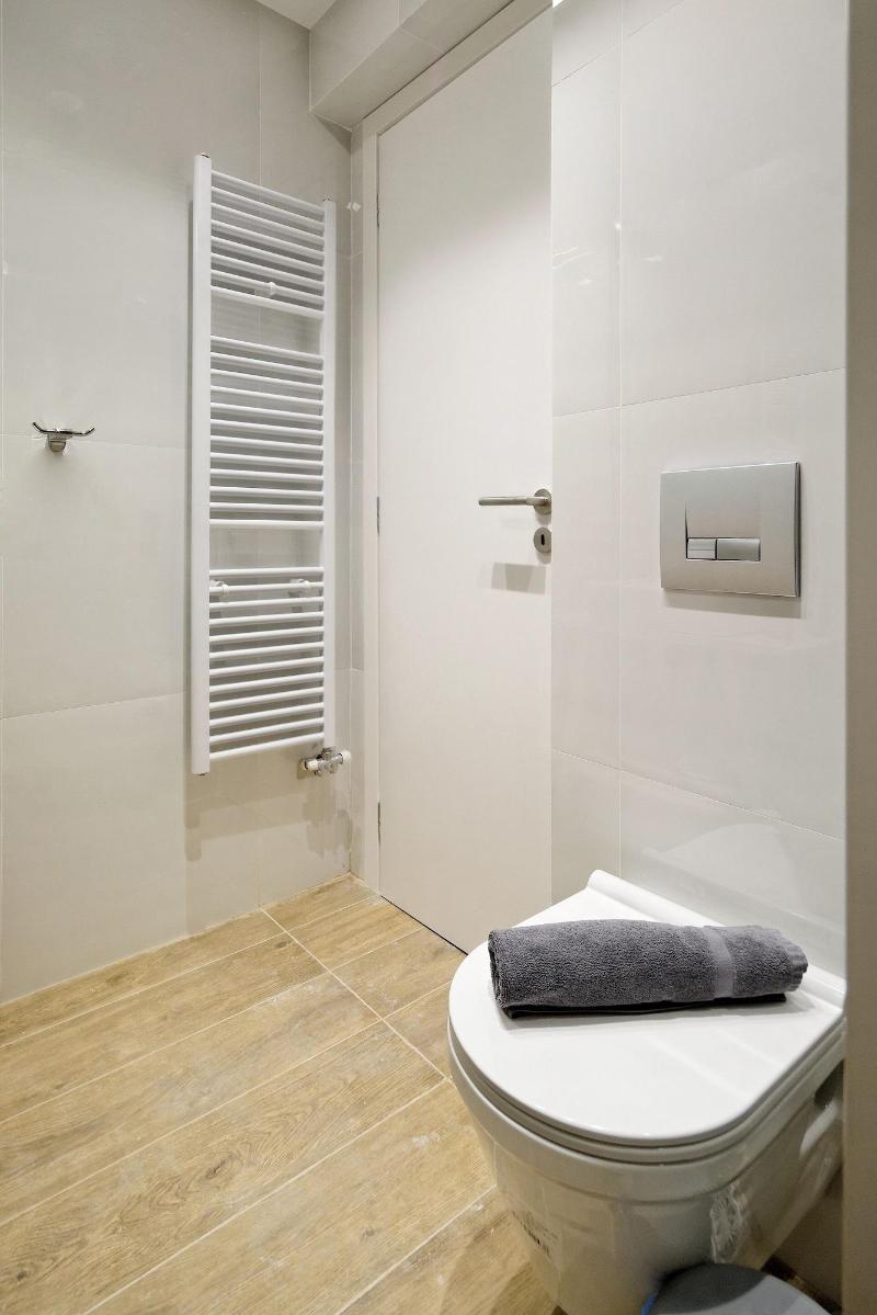Eos Residence image