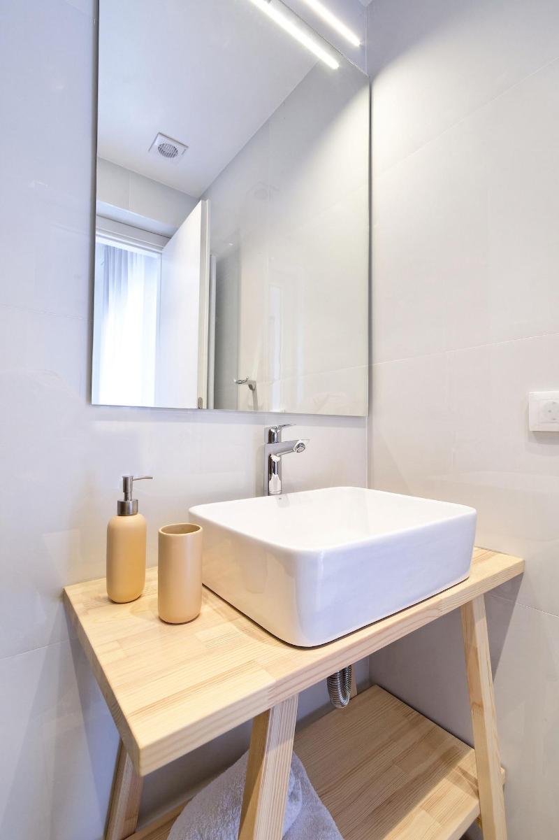 Eos Residence image