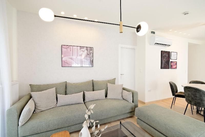 Eos Residence image