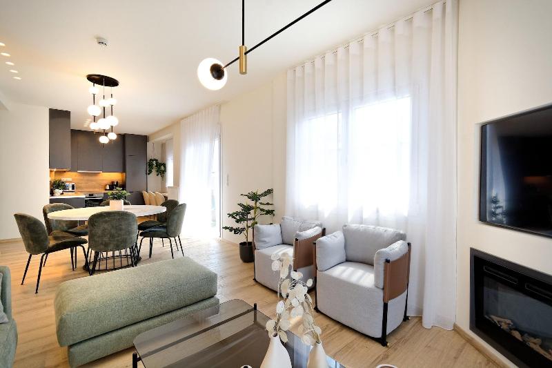 Eos Residence image