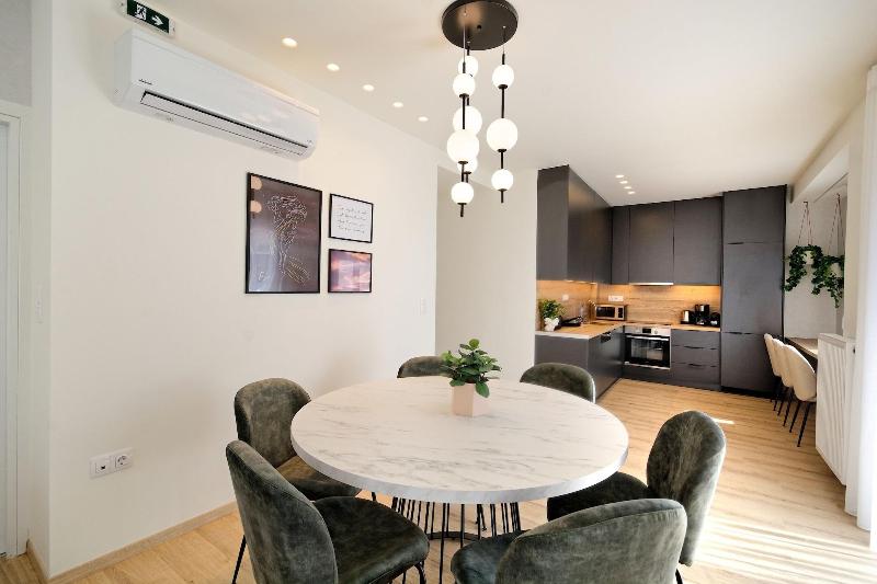 Eos Residence image