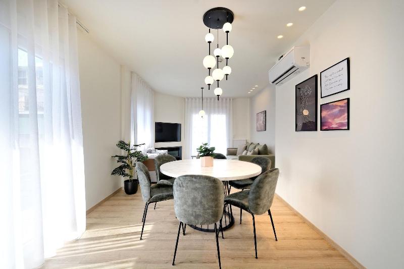 Eos Residence image