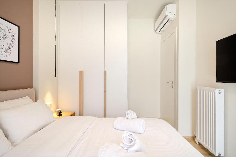 Eos Residence image
