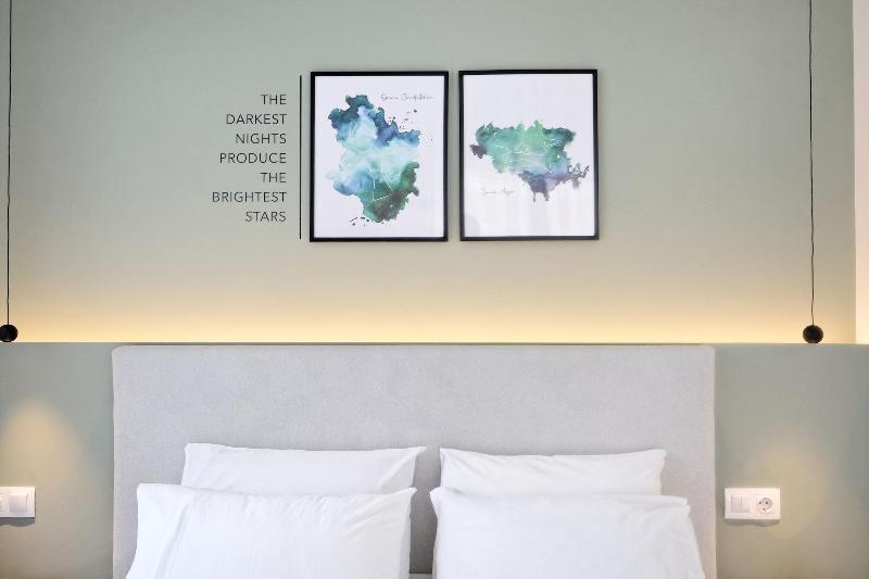 Eos Residence image