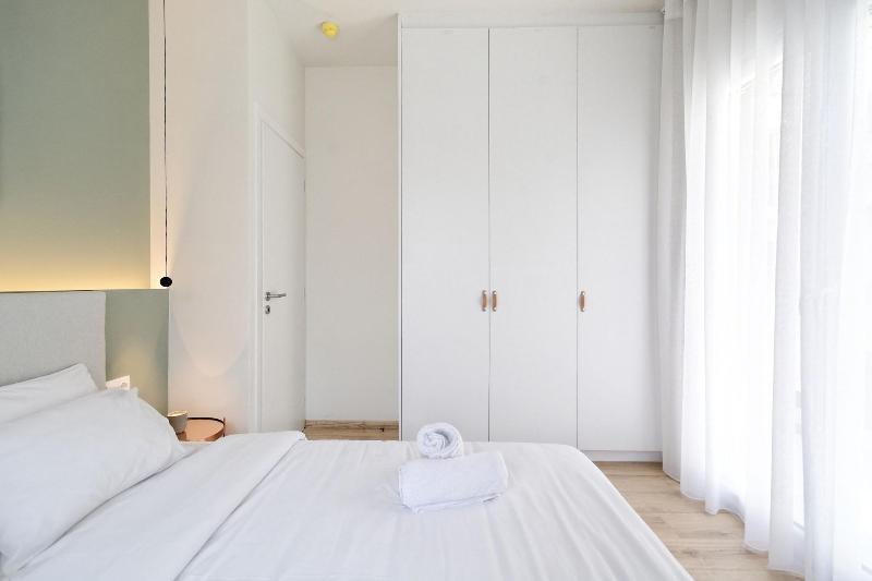 Eos Residence image