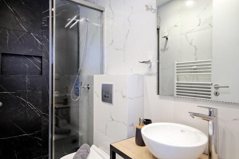 Eos Residence image