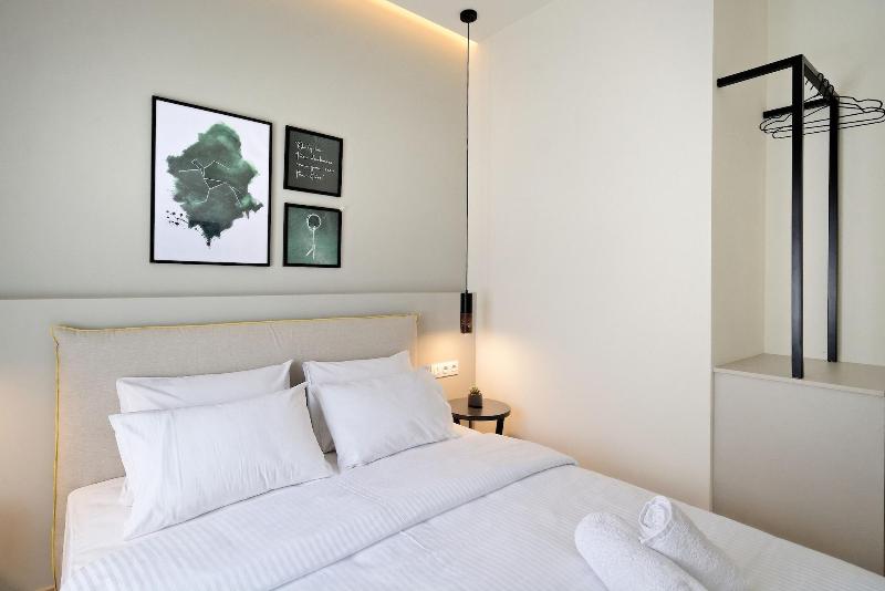 Eos Residence image