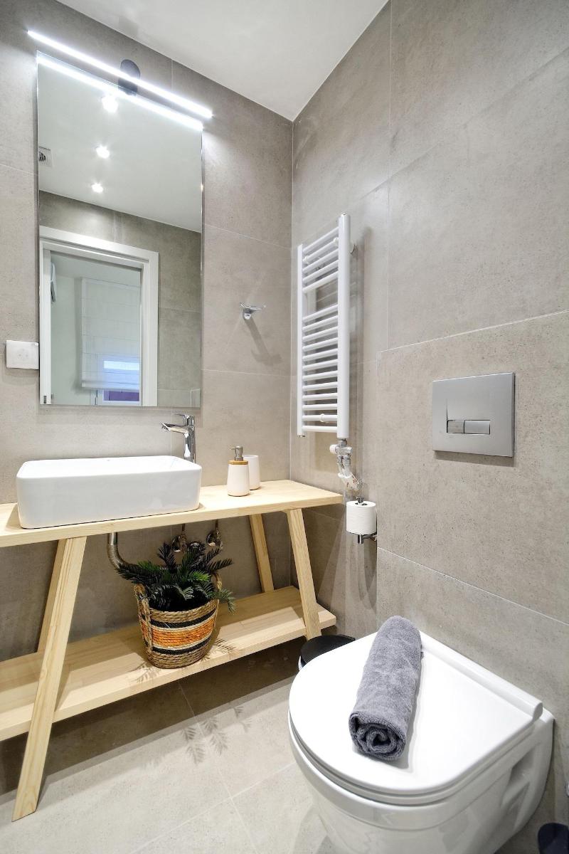 Eos Residence image