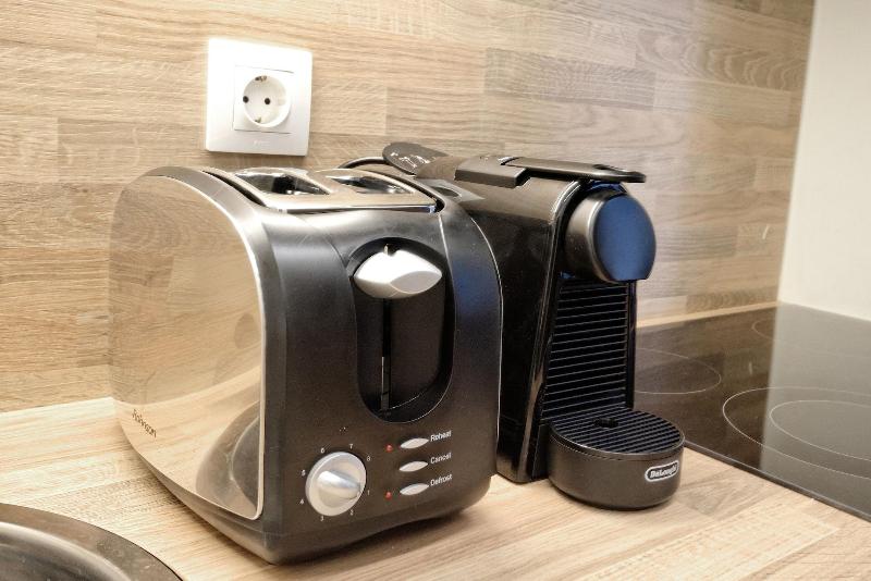 Eos Residence image