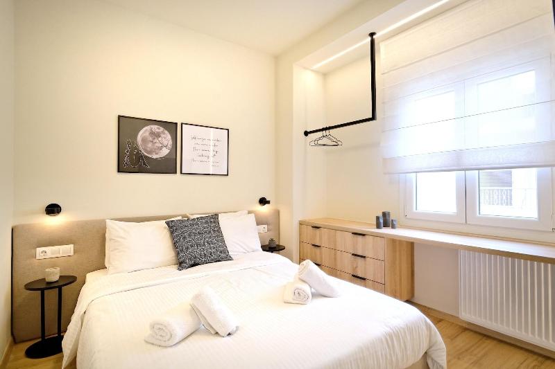 Eos Residence image