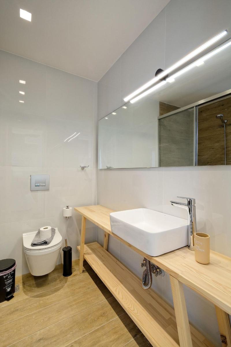 Eos Residence image