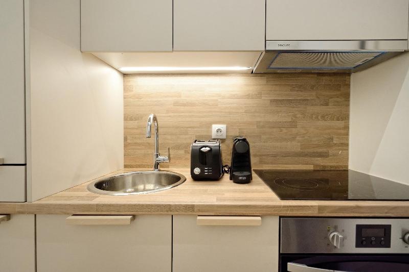 Eos Residence image