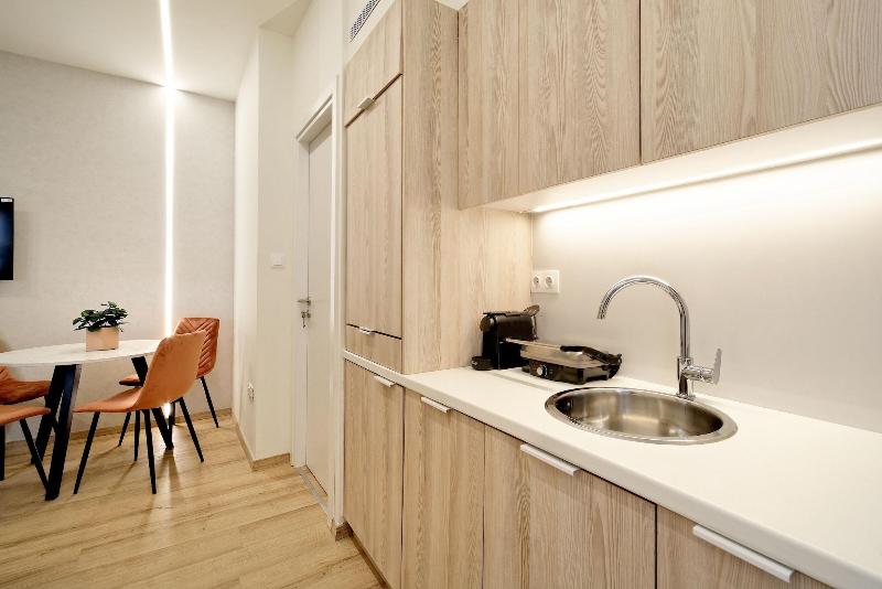 Eos Residence image