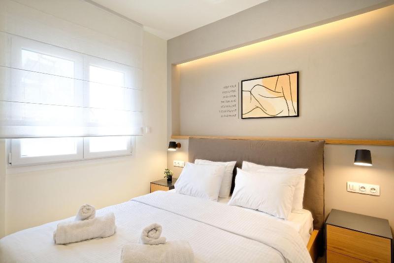 Eos Residence image