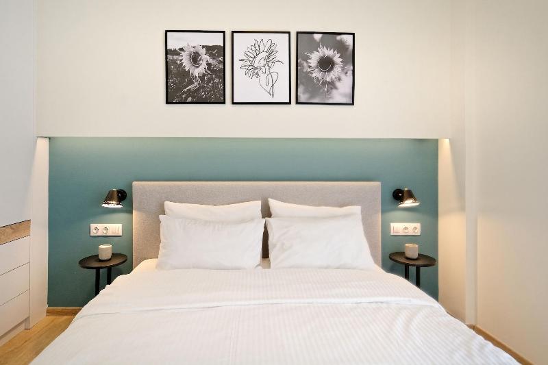 Eos Residence image