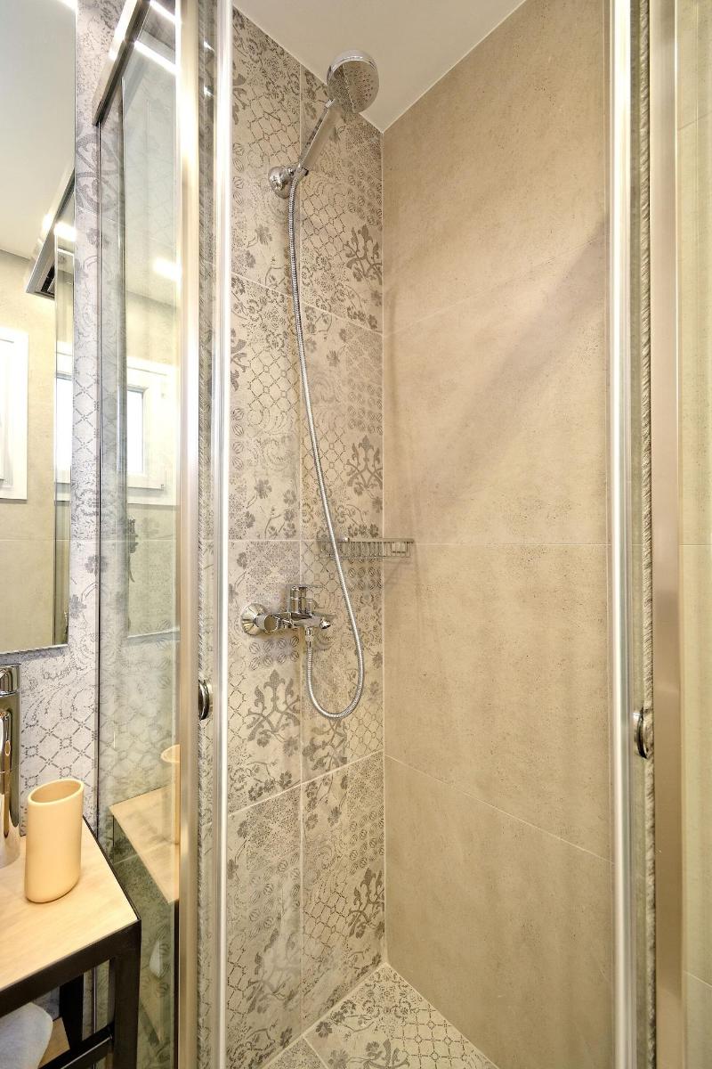 Eos Residence image
