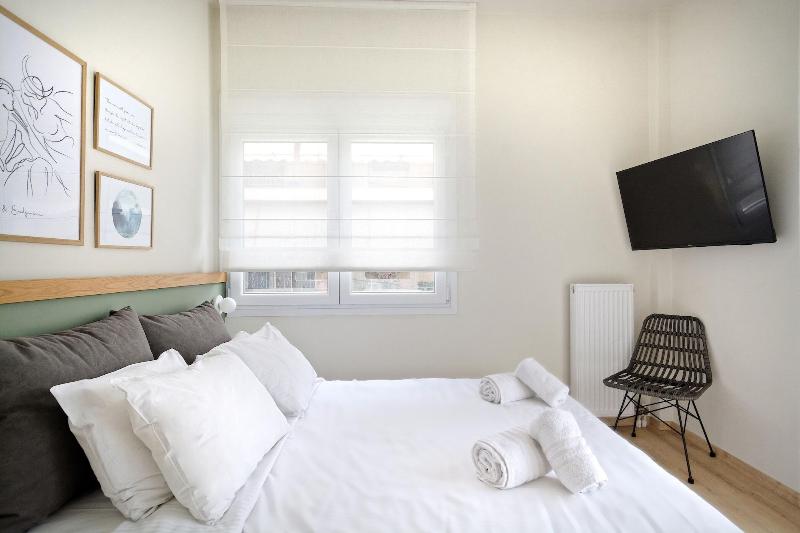 Eos Residence image