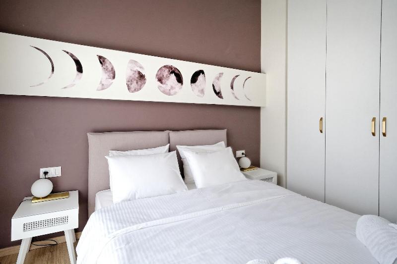 Eos Residence image