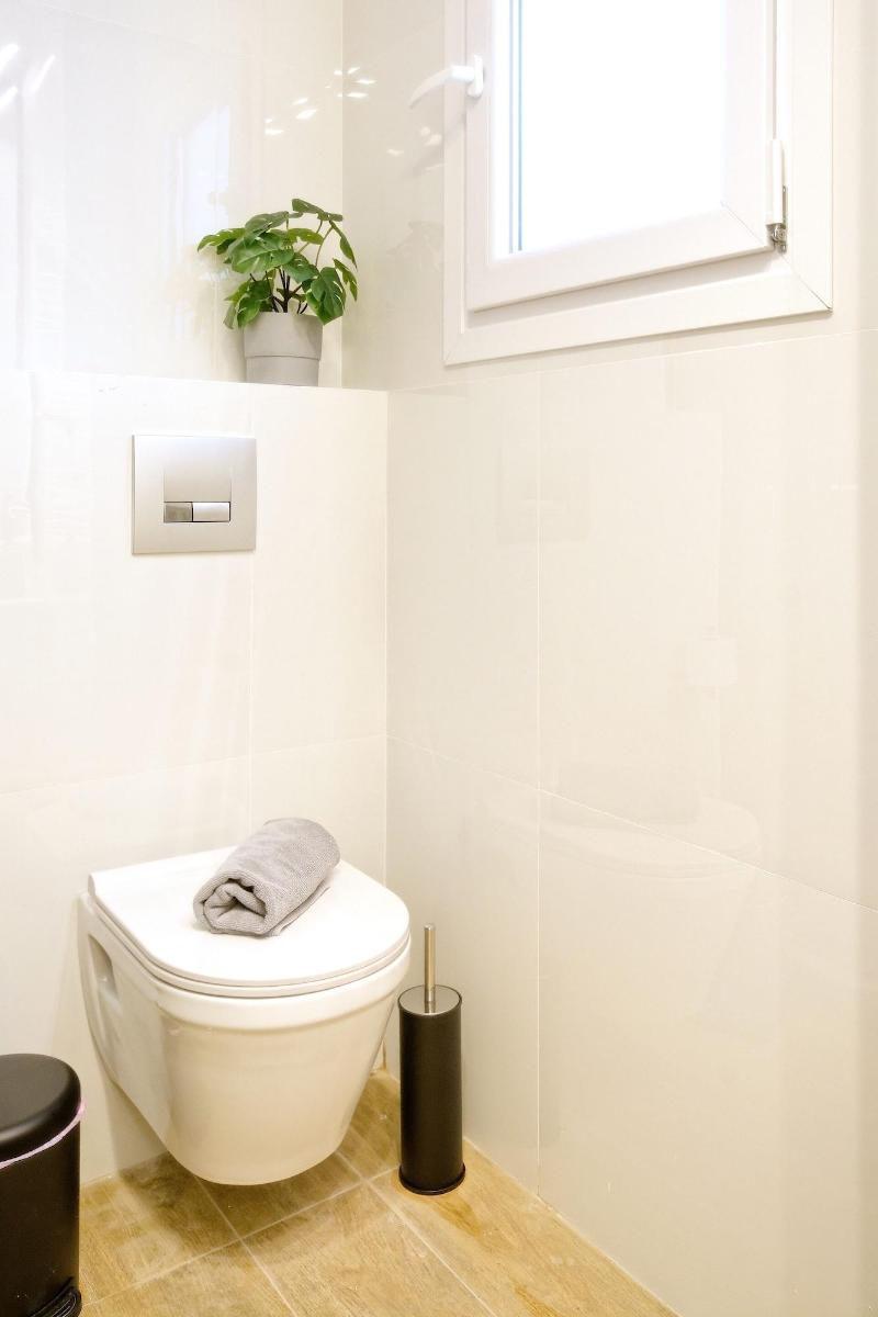 Eos Residence image