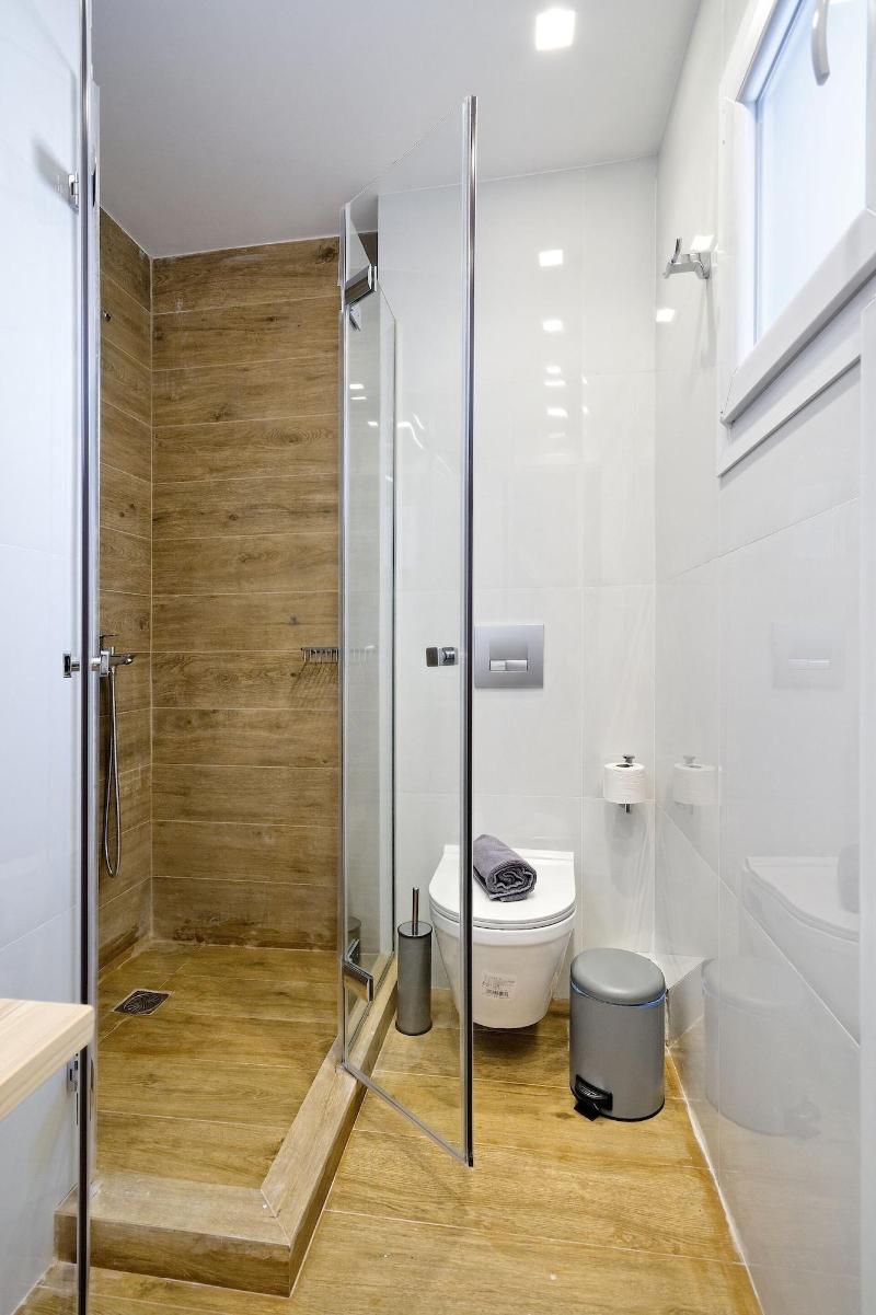 Eos Residence image