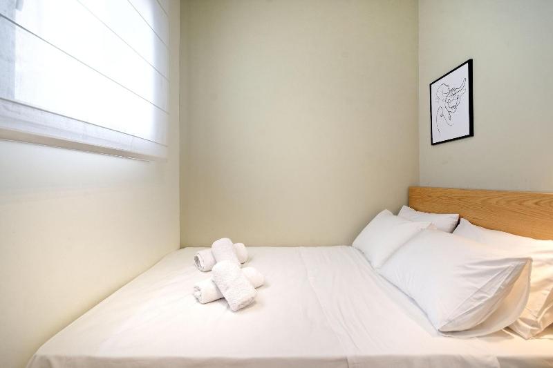 Eos Residence image