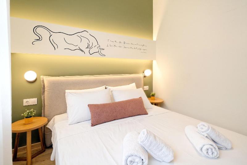 Eos Residence image
