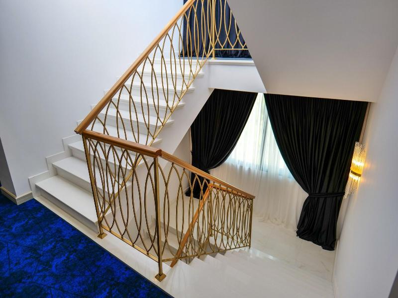 Chimaera Hotel image