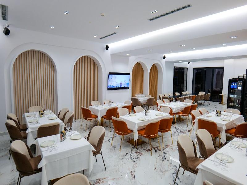 Chimaera Hotel image