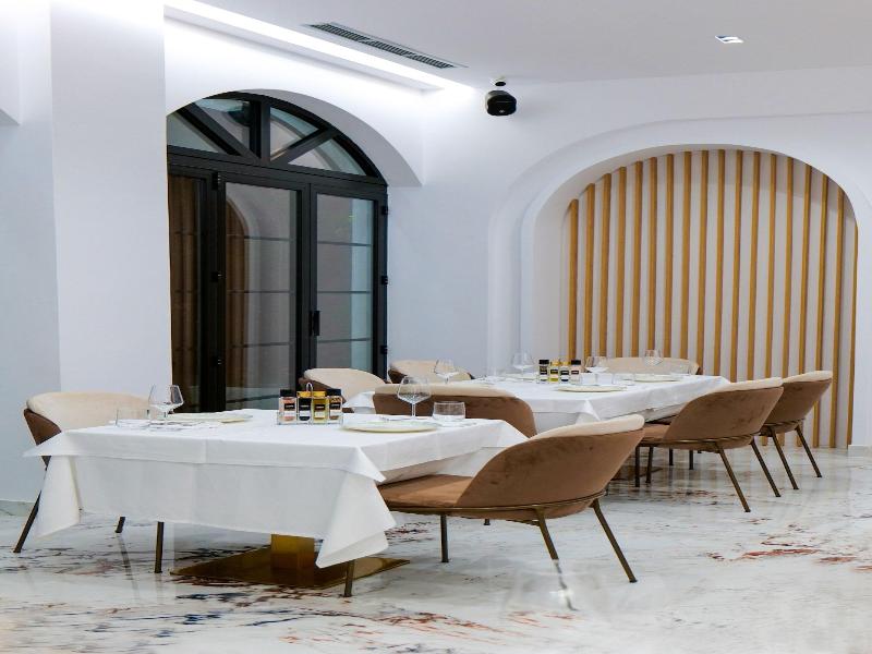 Chimaera Hotel image