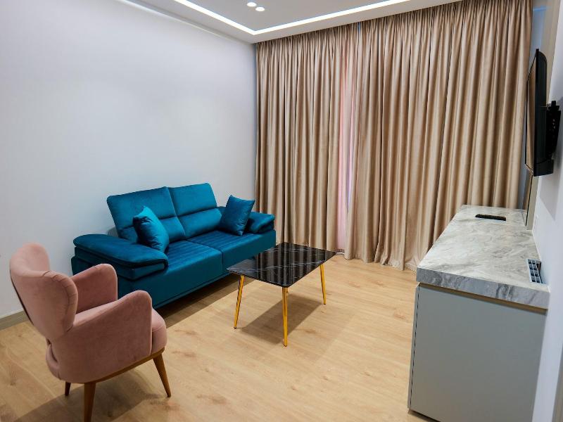 Chimaera Hotel image