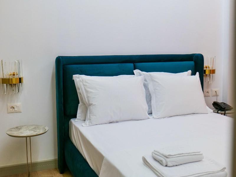Chimaera Hotel image