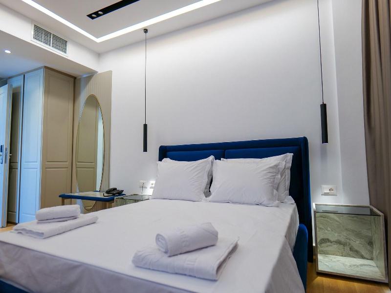 Chimaera Hotel image