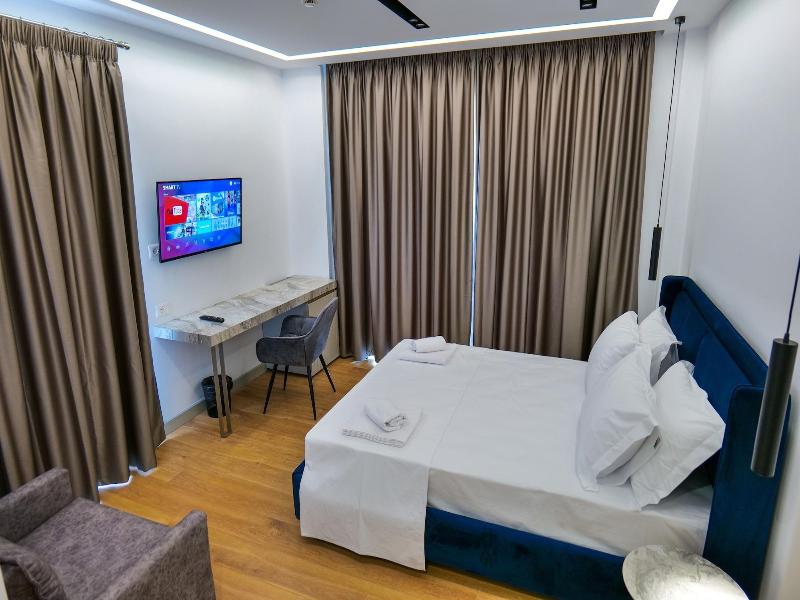 Chimaera Hotel image
