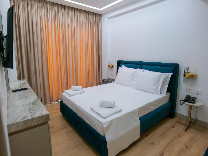 Chimaera Hotel image