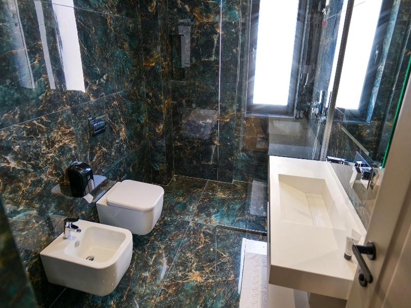 Chimaera Hotel image