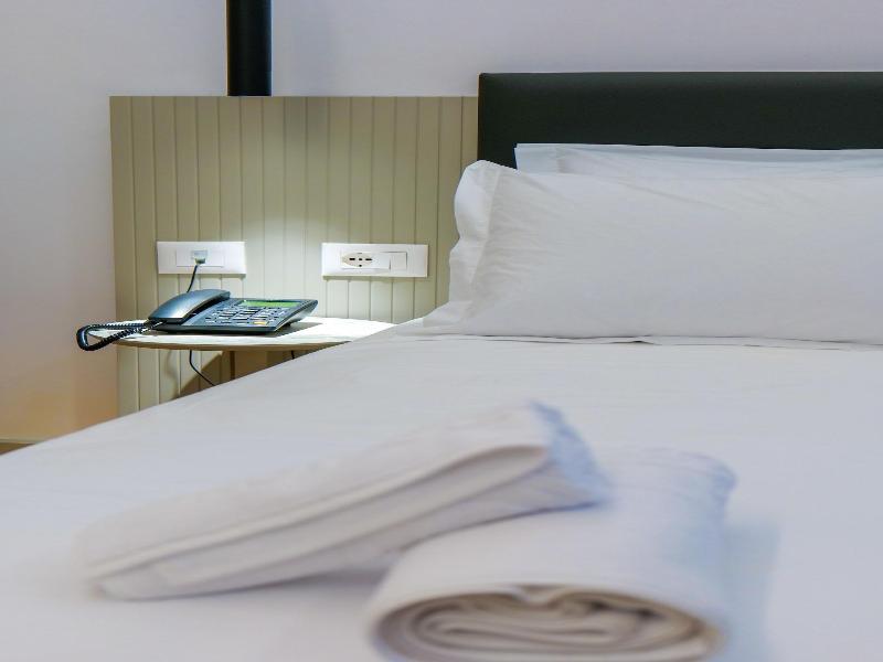 Chimaera Hotel image