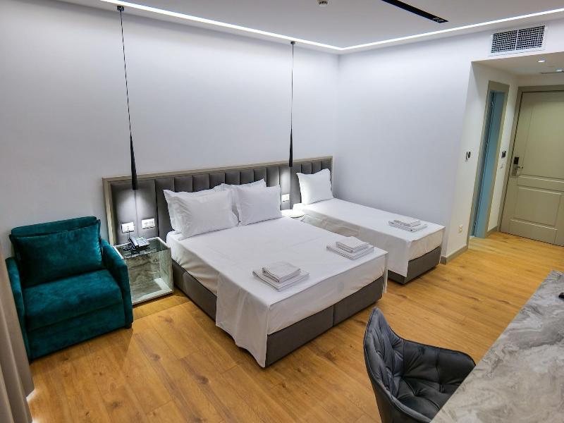 Chimaera Hotel image