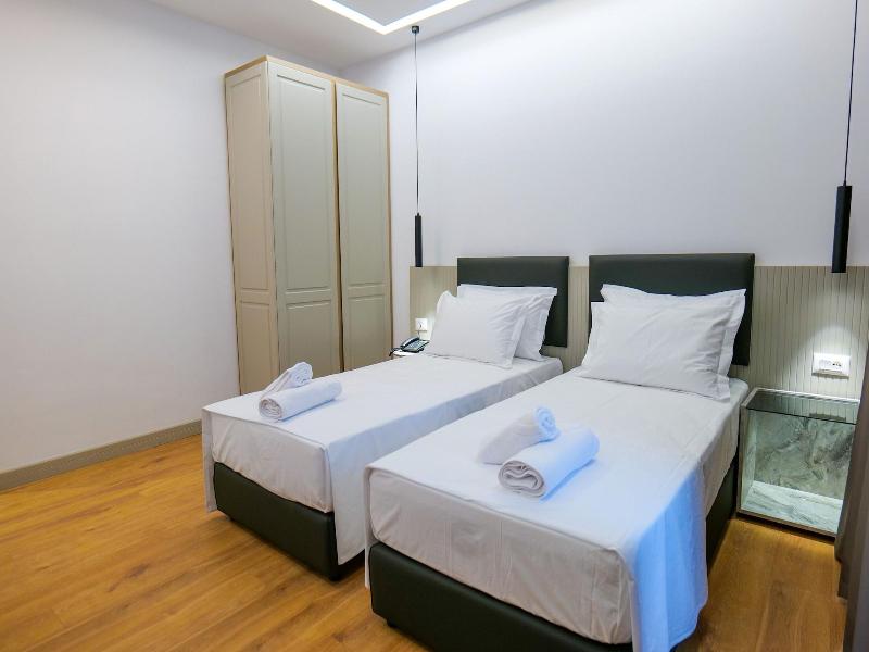 Chimaera Hotel image
