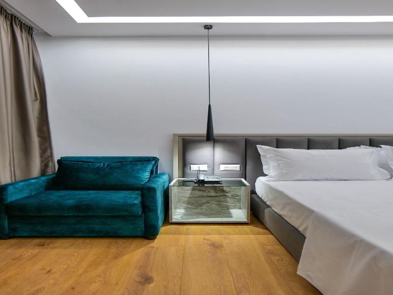 Chimaera Hotel image