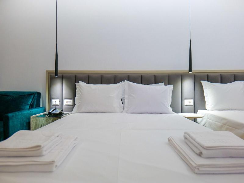 Chimaera Hotel image