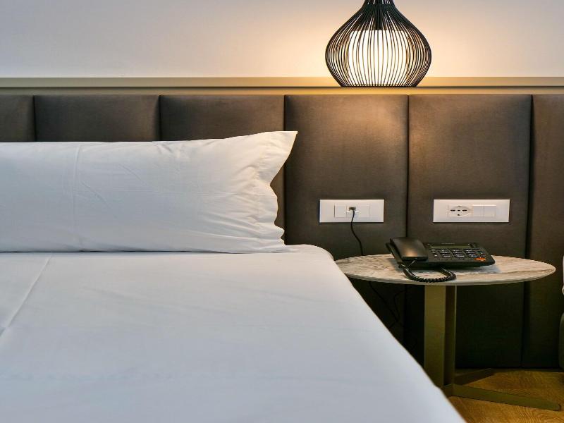 Chimaera Hotel image